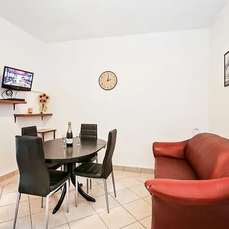 14164a Apartman *